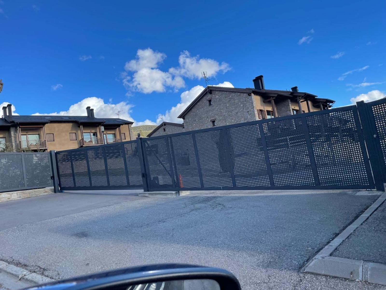 Apartamento Renovado Con Jardin Privado, Parking ,Wifi Y Piscina Osséja Exteriér fotografie