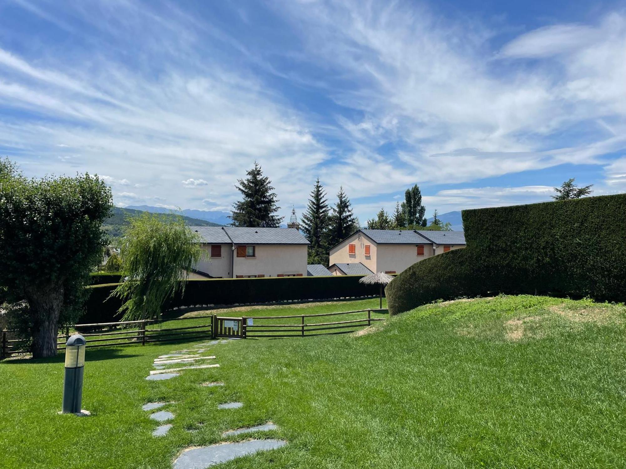 Apartamento Renovado Con Jardin Privado, Parking ,Wifi Y Piscina Osséja Exteriér fotografie